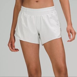 Lululemon Hotty Hot Low Rise Short 4"